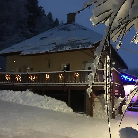 Nyaraló Privát Adriana